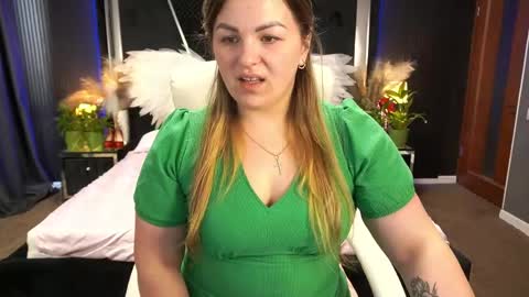 alissyagrayy online show from May 24, 5:45 am