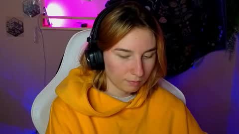 A L I C E  online show from September 21, 7:48 pm