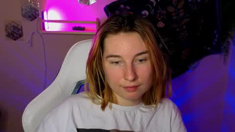 A L I C E  online show from September 24, 6:55 pm