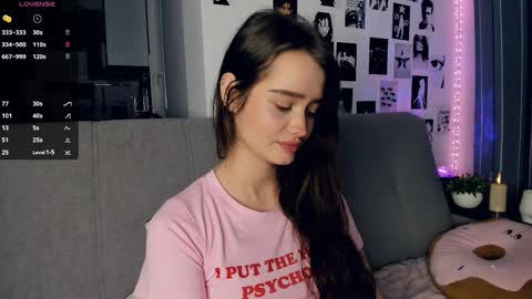 Alivia online show from November 29, 10:40 am