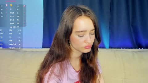 Alivia online show from April 16, 8:26 am