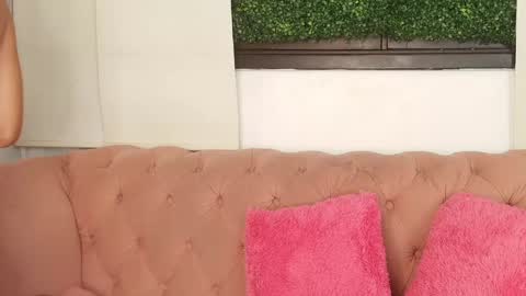 Ali  online show from June 5, 6:02 pm