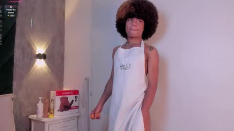  Alexis Etereo  online show from March 5, 8:38 pm