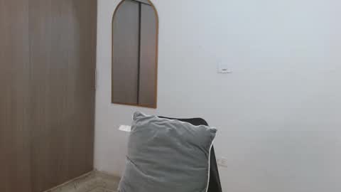 alix online show from November 29, 6:00 pm