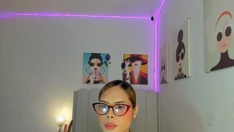 Snapshot of aliyah_bucks chatting on April 24, 10:12 pm hello your lovely ALIYAH online show from April 24, 10:12 pm
