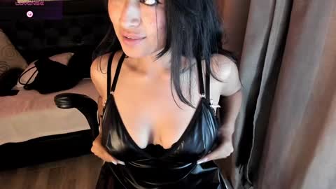 Alizee online show from December 13, 5:38 am