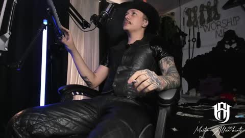   online show from January 4, 6:30 pm