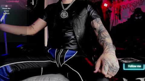   online show from October 5, 4:38 pm