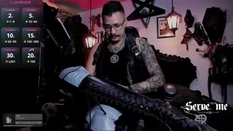 Snapshot of allanhurtss chatting on February 18, 7:43 pm online show from February 18, 7:43 pm