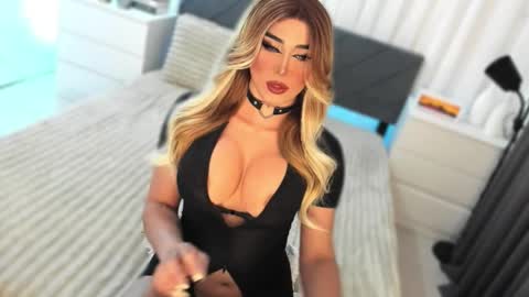 Miss Gia online show from January 6, 1:26 pm