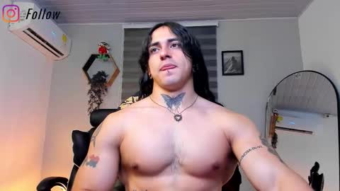 independent model 3 online show from October 29, 2:14 am