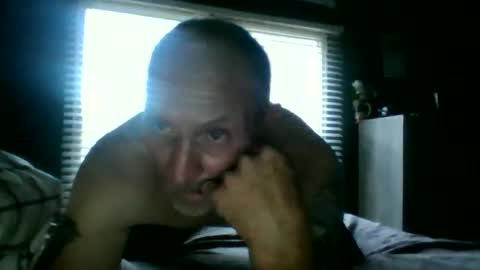 Snapshot of allenmarrsinncs chatting on June 1, 12:01 am allenmarrsinncs online show from June 1, 12:01 am