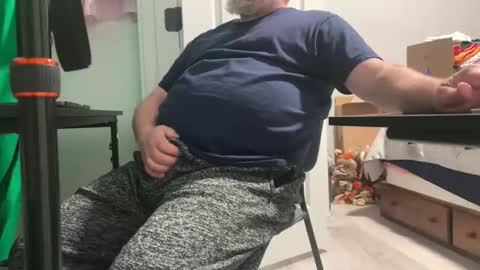 Allergictolove online show from October 21, 11:49 pm