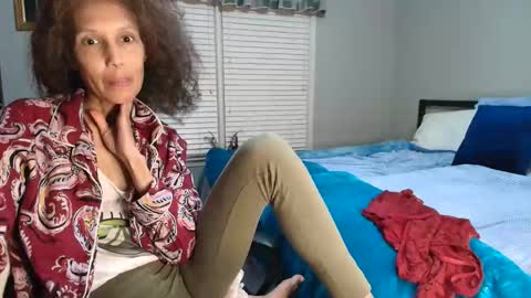 wishlist on bio online show from October 31, 12:00 am