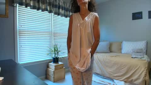 Snapshot of allgood4u chatting on July 9, 2:10 pm wishlist on bio online show from July 9, 2:10 pm