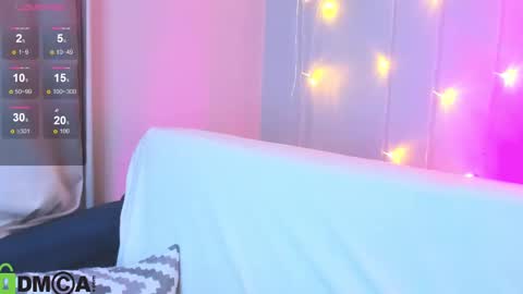 alli_aster online show from February 5, 12:49 pm