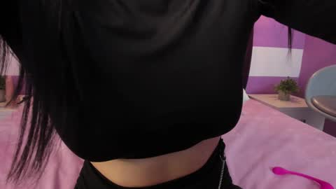 Snapshot of alli_cooper chatting on December 11, 4:09 pm Ali online show from December 11, 4:09 pm