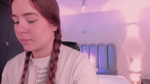 Snapshot of allicelover chatting on December 22, 11:51 am ALLICE online show from December 22, 11:51 am