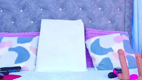 Allicia online show from January 6, 3:19 pm