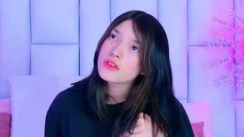 Allicia online show from March 1, 7:15 pm