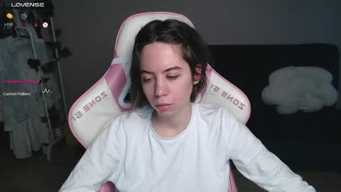 alice online show from April 1, 12:33 am