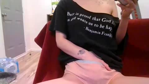 alliebearx online show from February 3, 9:29 pm