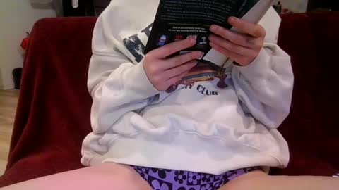 alliebearx online show from February 27, 3:14 am