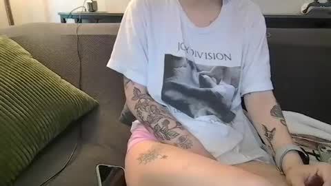 alliebearx online show from July 6, 4:42 pm