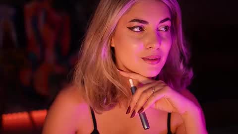 Allie online show from November 4, 5:50 am