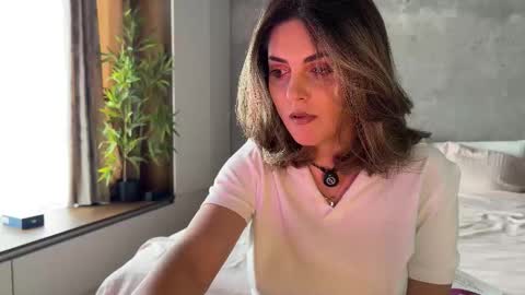 Allie online show from March 24, 11:37 am