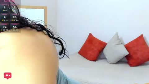 Snapshot of allison0724 chatting on June 18, 7:40 pm online show from June 18, 7:40 pm