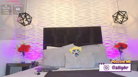 allison_parker1_ online show from July 6, 12:13 pm