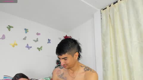 Snapshot of allisonjustingb chatting on December 4, 1:14 am AllisonJustin online show from December 4, 1:14 am