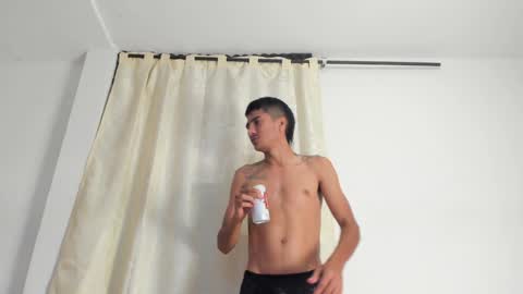 Snapshot of allisonjustingb chatting on January 9, 12:52 pm AllisonJustin online show from January 9, 12:52 pm