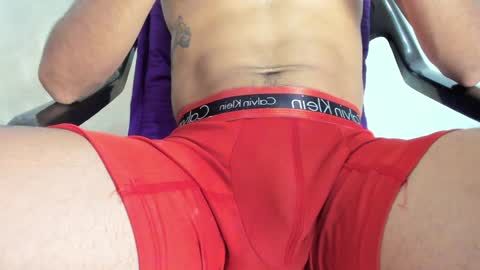 Snapshot of allisonjustingb chatting on January 12, 1:42 am AllisonJustin online show from January 12, 1:42 am