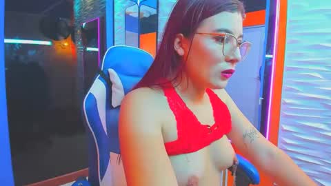 ALLISON online show from November 22, 4:11 am