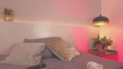 Snapshot of allisonroberts_ chatting on June 26, 7:40 pm Alli online show from June 26, 7:40 pm