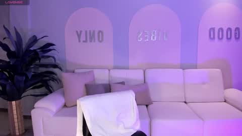 Allison Rogers online show from March 2, 5:14 pm