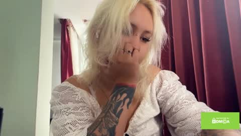 Snapshot of allisonstraw chatting on April 8, 7:08 am Allison online show from April 8, 7:08 am