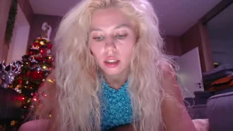 allissonhotbb online show from December 8, 6:39 pm