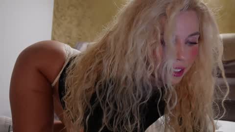 allissonhotbb online show from September 16, 6:09 pm