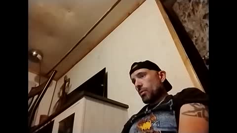 allitrunnin online show from September 27, 9:58 am