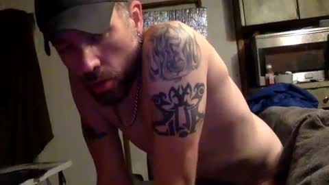 Snapshot of allitrunnin chatting on February 15, 7:51 am allitrunnin online show from February 15, 7:51 am