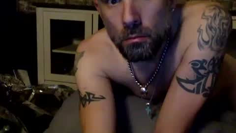 Snapshot of allitrunnin chatting on February 27, 4:23 am allitrunnin online show from February 27, 4:23 am