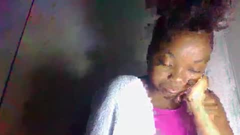 Snapshot of allizida01 chatting on May 18, 12:11 pm allizida01 online show from May 18, 12:11 pm