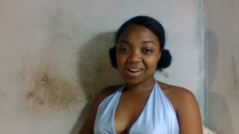 Snapshot of allizida01 chatting on June 12, 8:41 pm allizida01 online show from June 12, 8:41 pm