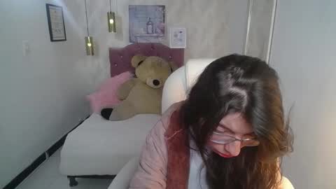 alison online show from November 27, 8:00 pm