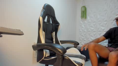 alluringangel01 online show from January 15, 11:41 pm