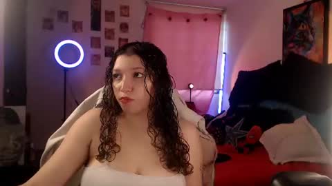 Snapshot of ally_donfort chatting on July 13, 10:12 pm Ally online show from July 13, 10:12 pm