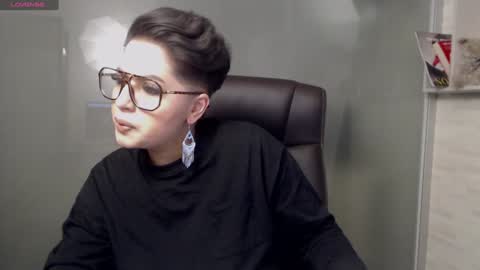         online show from February 7, 11:34 pm